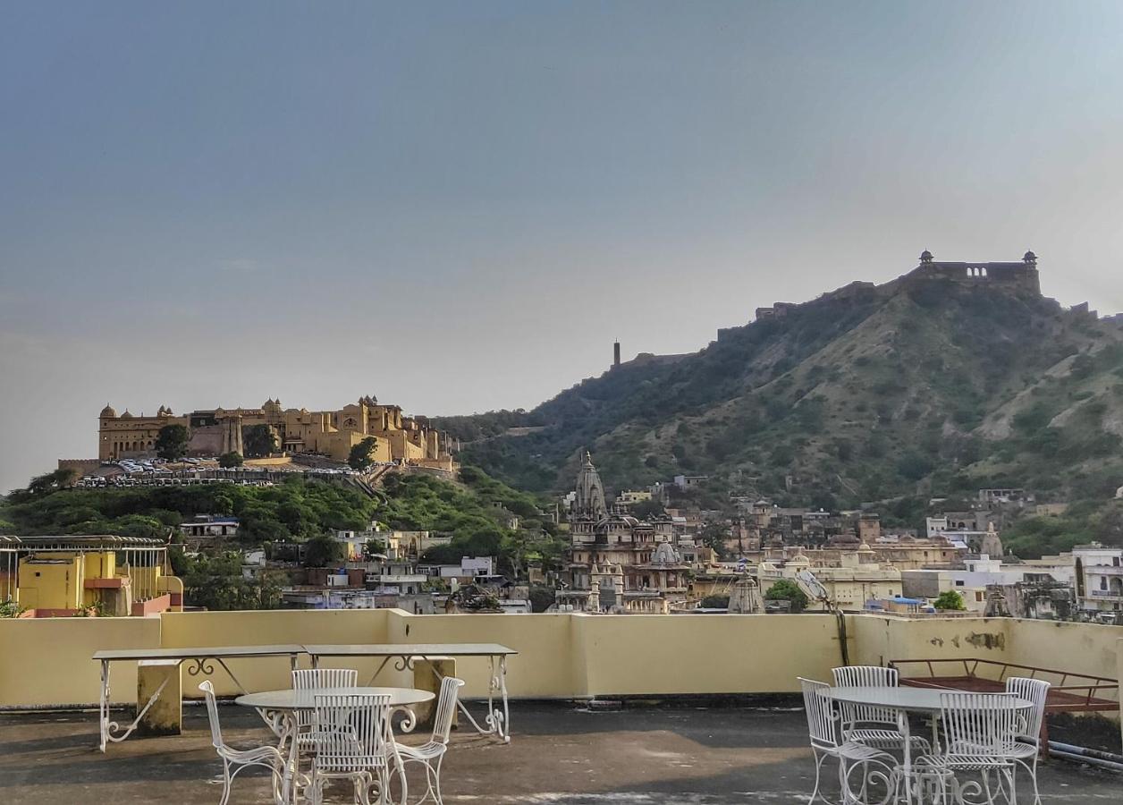 Adhbhut Hotel Jaipur Exterior photo